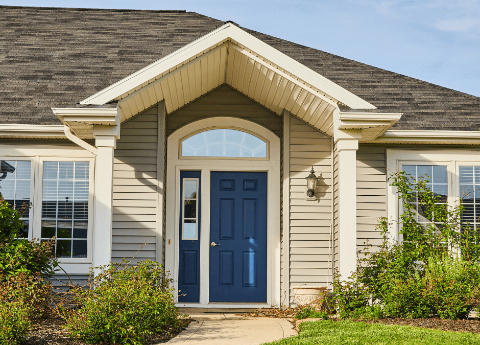 Early Warning Signs Your Roofing Needs Attention This Summer